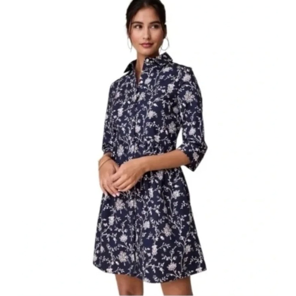 UNTUCKit Dress Size M Navy Blue Floral Shirt Dress Classic Preppy Coastal Summer